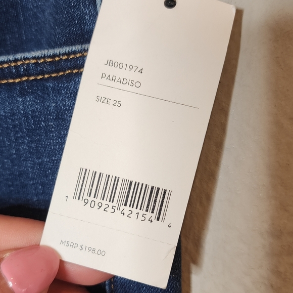 NWT J Brand 811 Stretch Denim Bermuda Shorts. Size 25. - Picture 3 of 16